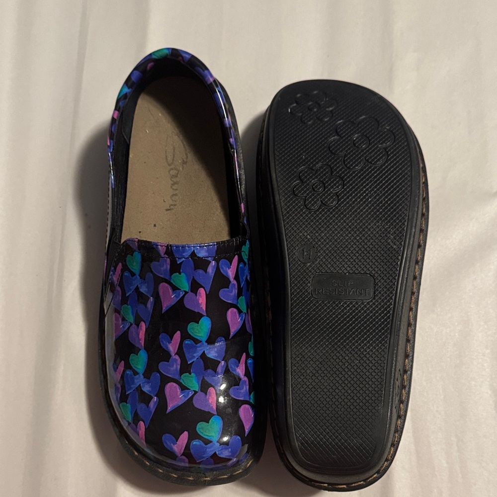Savvy Black Mules with Blue and Purple Heart Pattern nursing clogs